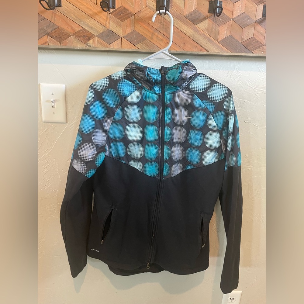 Nike running windbreaker jacket